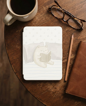 Cute Watercolor Bear Reading Kindle Case — Cozy Gift for Animal Lovers