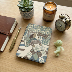 Beagle with Cozy Scarf Reading Kindle Case — Charming Gift for Dog Lovers