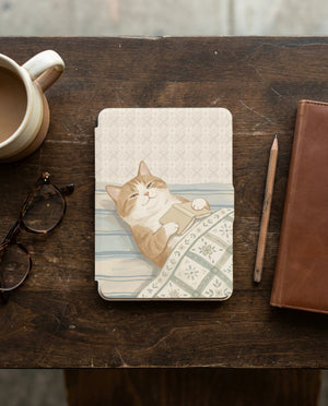 Orange Tabby Reading Kindle Paperwhite Case — Relaxing Gift for Cat Lovers