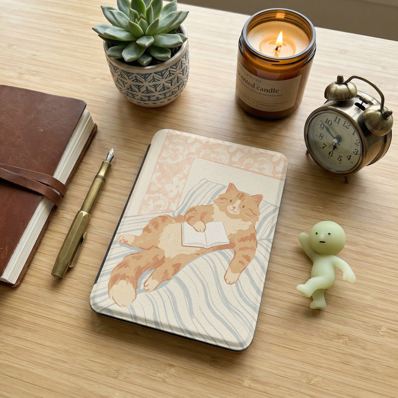 Cute Orange Cat Reading Kindle Case — Gift for Cat Lovers