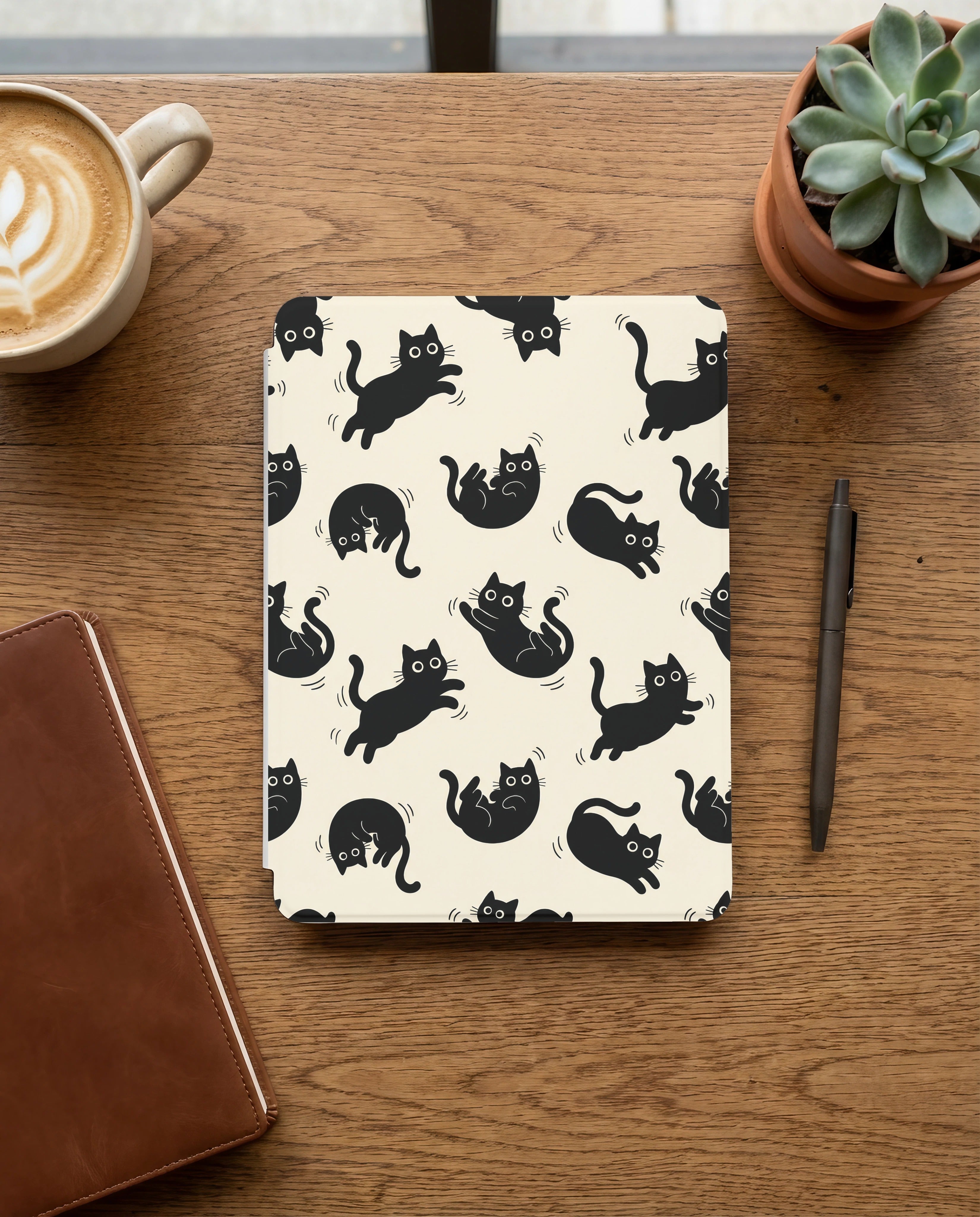 Black Cat Pattern Kindle Colorsoft Case — Minimalist Cream Cat Lover Gift