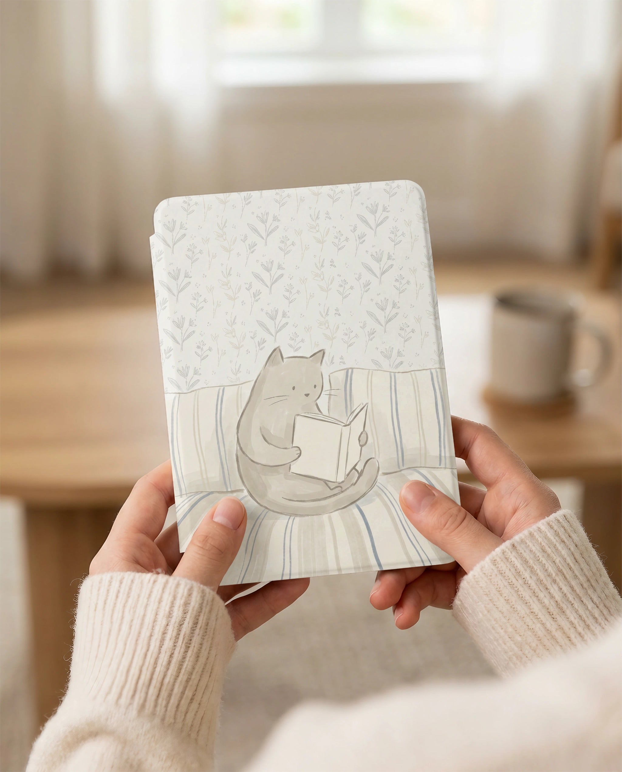 Gray Cat Reading Kindle Case — Cozy Gift for Cat Lovers