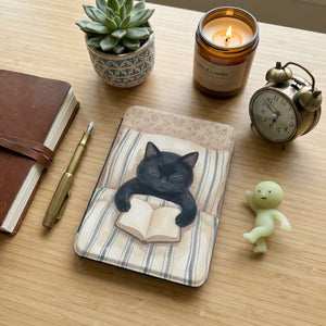 Black Cat Reading Kindle Paperwhite Case — Sleek Gift for Cat Lovers