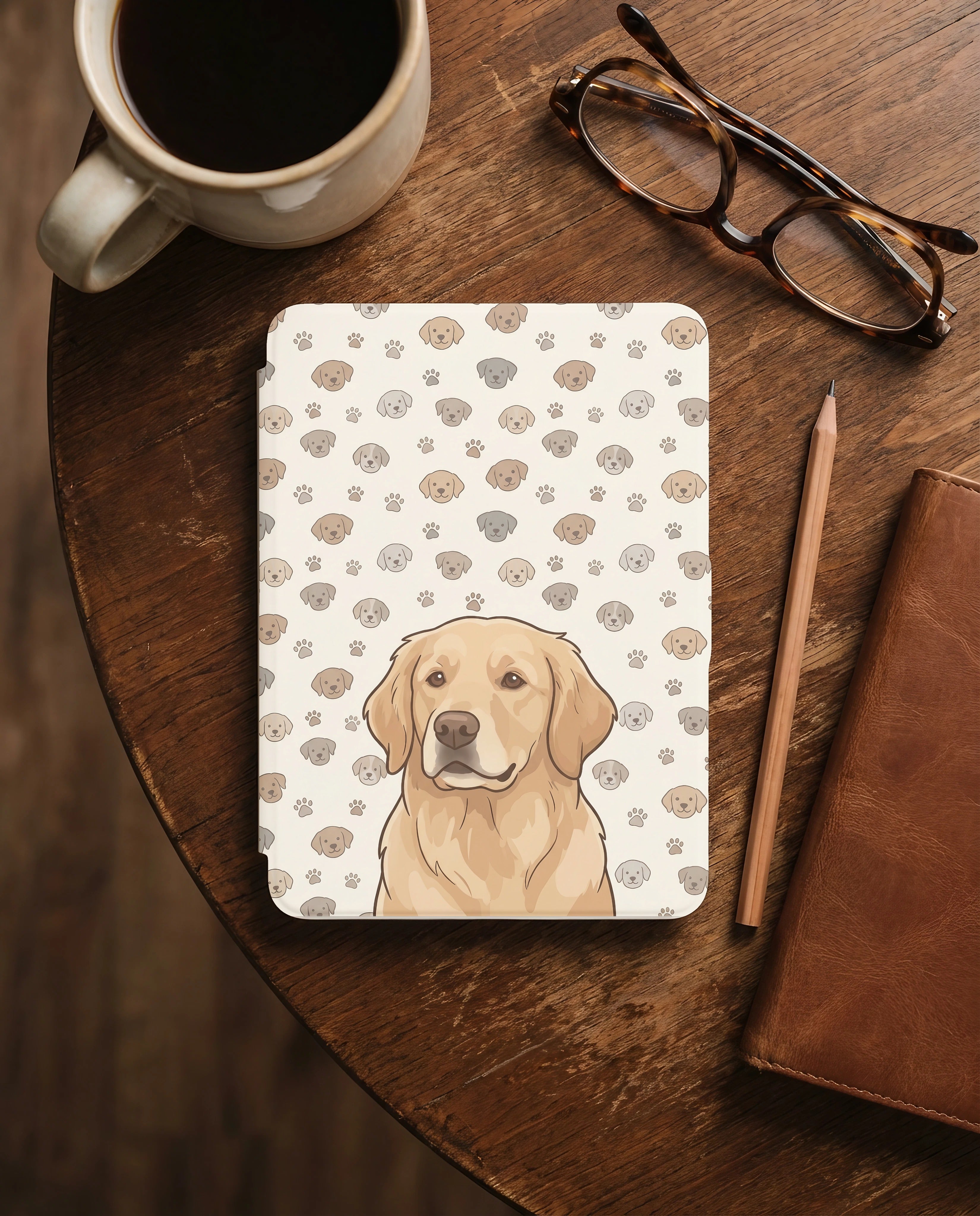 Custom Dog Portrait Kindle Cover — Cartoon Golden with Playful Pattern - 12th Gen Kindle Case