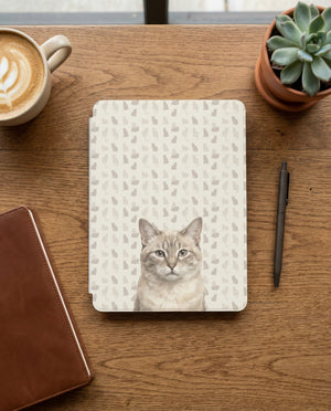 Personalized Cat Portrait Kindle Cover — Cream Shorthair with Grid Pattern