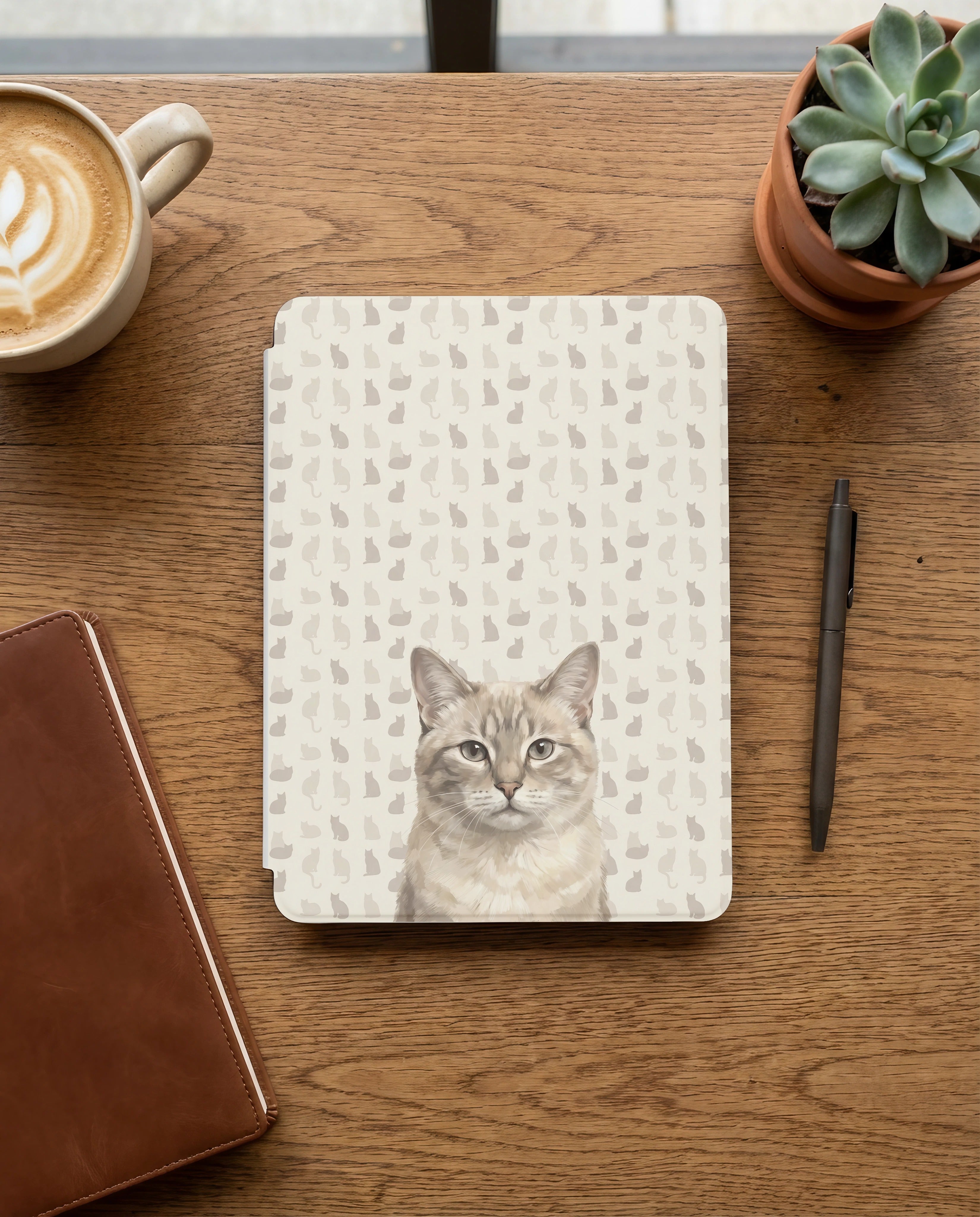Personalized Cat Portrait Kindle Cover — Cream Shorthair with Grid Pattern