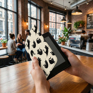 Black Cat Pattern Kindle Colorsoft Case — Minimalist Cream Cat Lover Gift