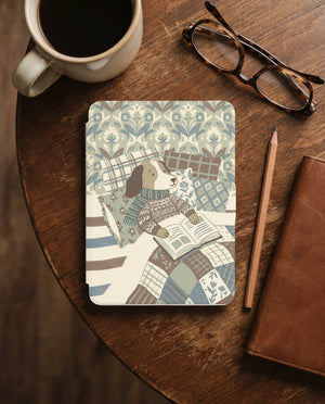 Beagle with Cozy Scarf Reading Kindle Case — Charming Gift for Dog Lovers