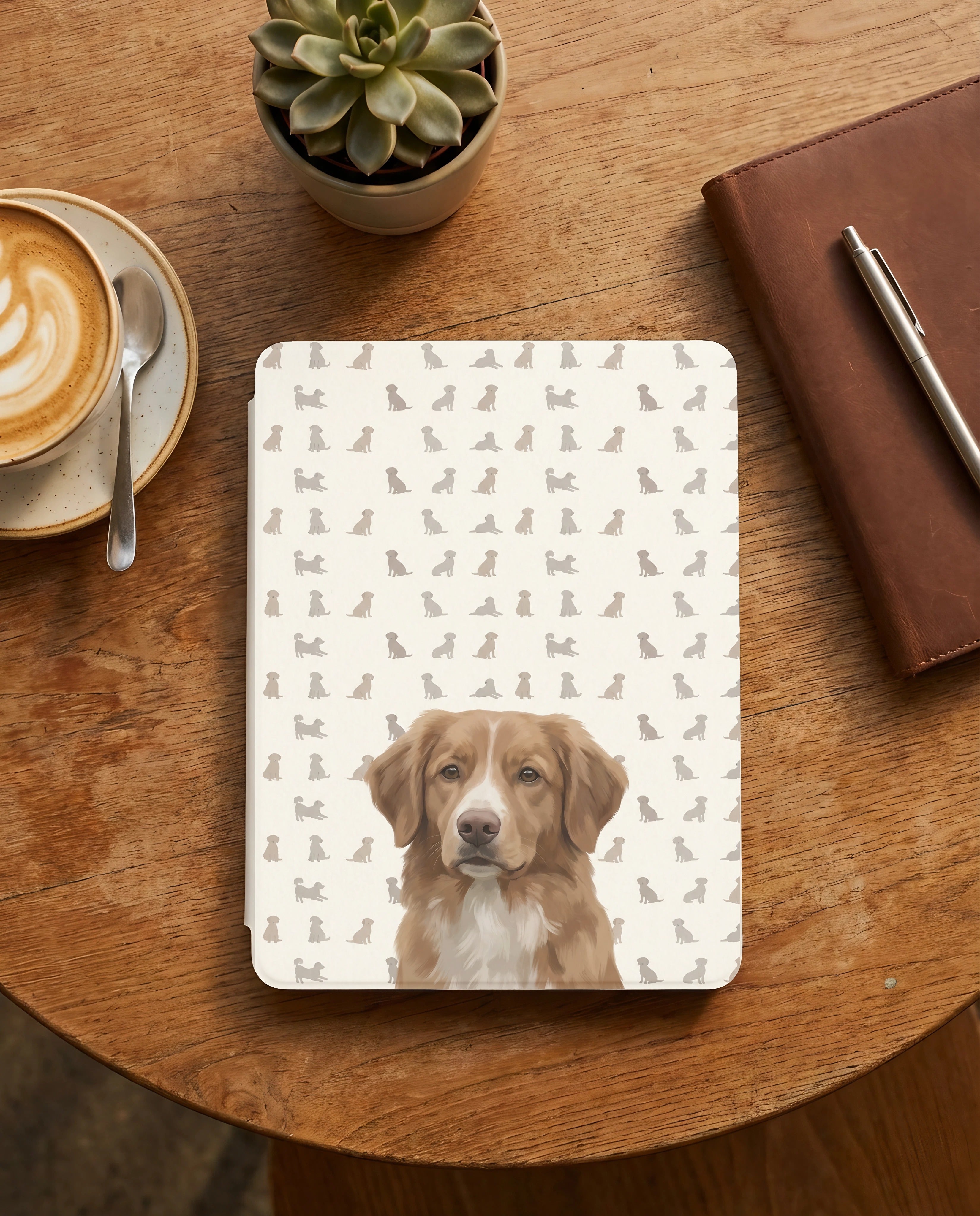 Custom Dog Portrait Kindle Case — Toller with Elegant Silhouette Pattern