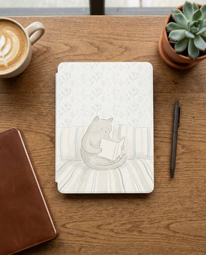 Gray Cat Reading Kindle Case — Cozy Gift for Cat Lovers