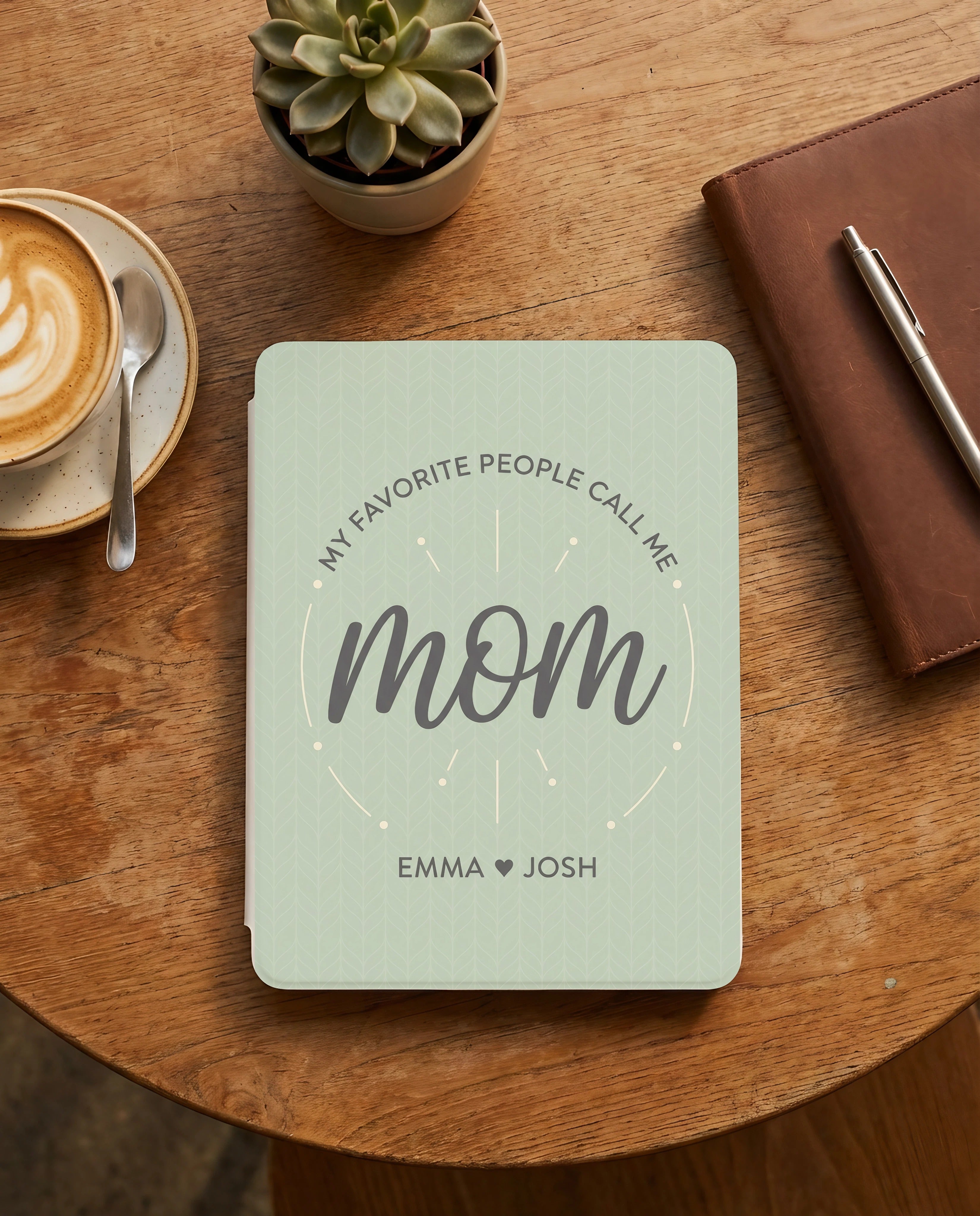 Personalized Mom Kindle Colorsoft Case — Geometric Design with Kids Names Gift