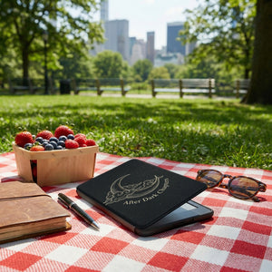 After Dark Chapters Kindle Case — Minimalist Moon Quietest