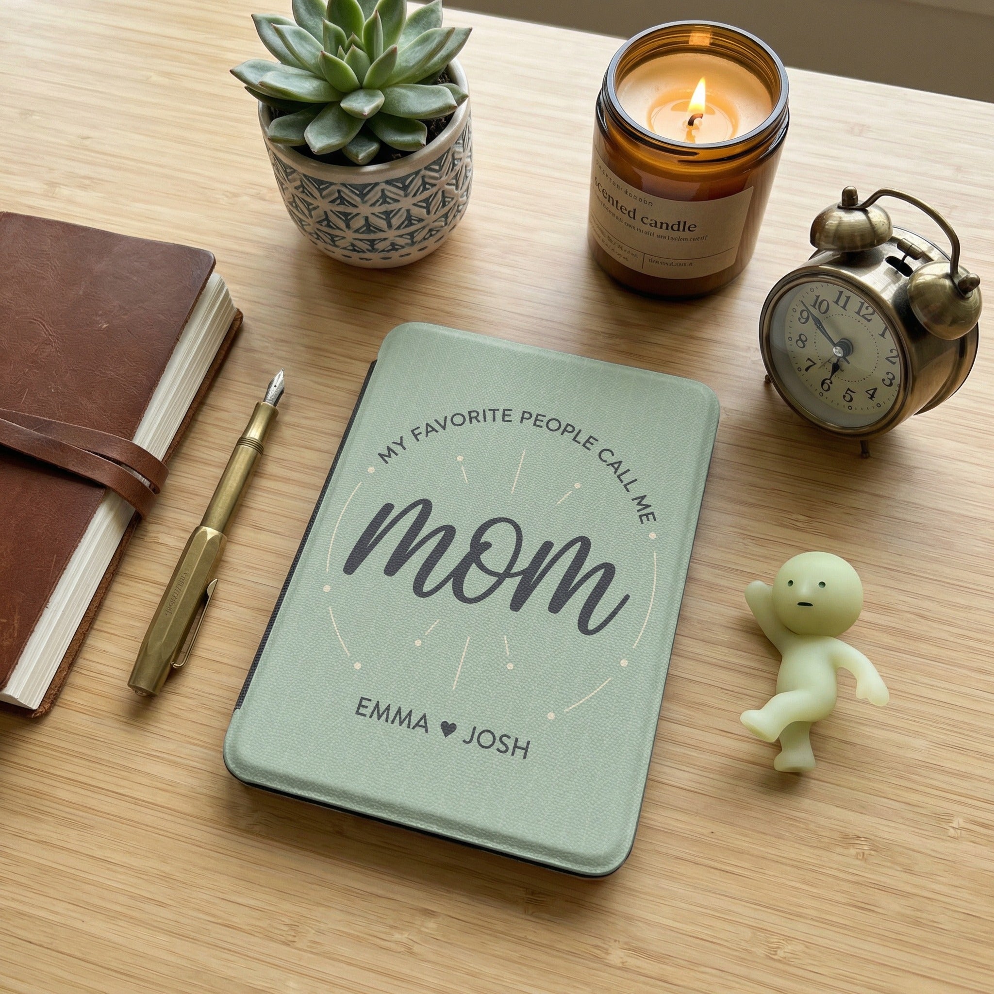 Personalized Mom Kindle Colorsoft Case — Geometric Design with Kids Names Gift