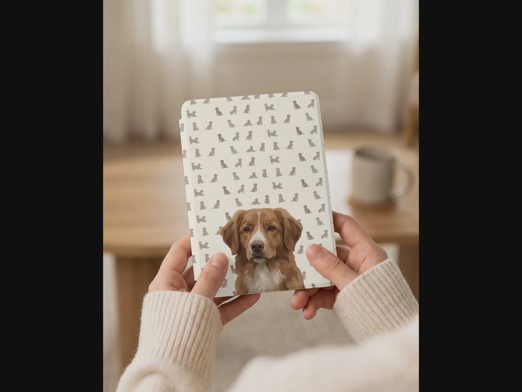 Custom Dog Portrait Kindle Case — Toller with Elegant Silhouette Pattern